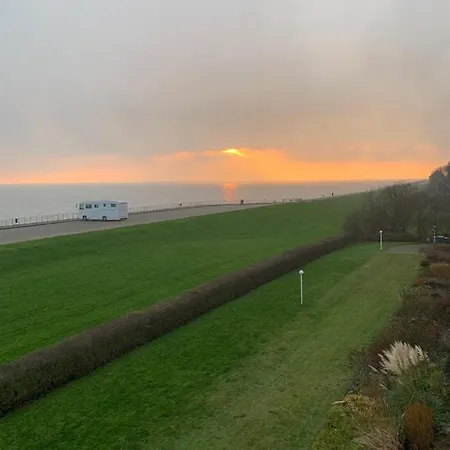 Mit Meerblick Und Grosser Loggia - Direktzugang Zur Nordsee Wilhelmshaven