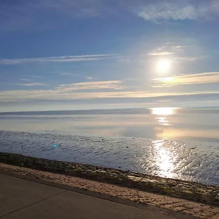 Mit Meerblick Und Grosser Loggia - Direktzugang Zur Nordsee